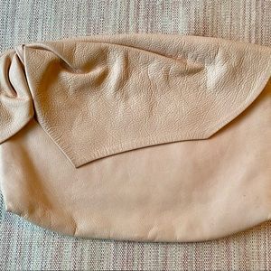 Clutch, peach leather from the 1980s